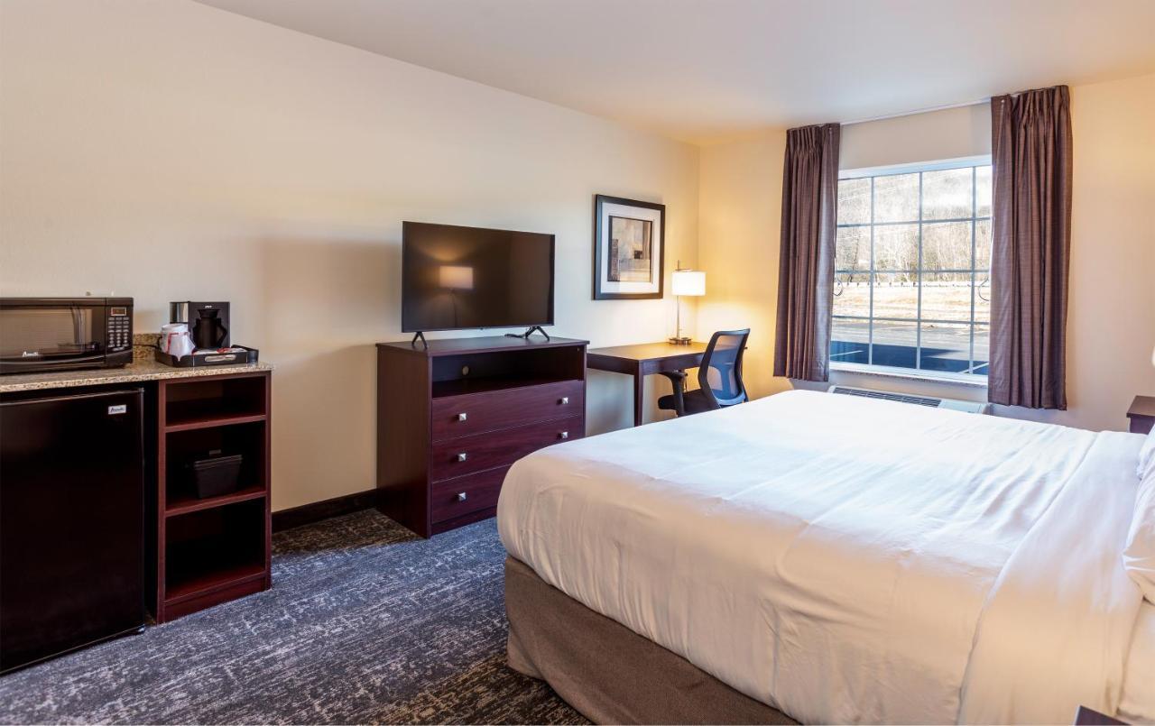 Cobblestone Inn & Suites - Brookville Esterno foto