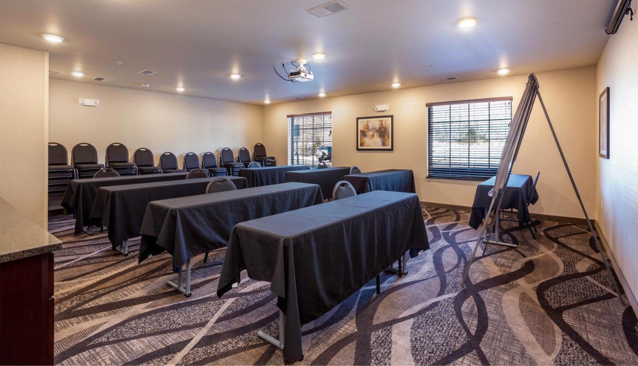 Cobblestone Inn & Suites - Brookville Esterno foto
