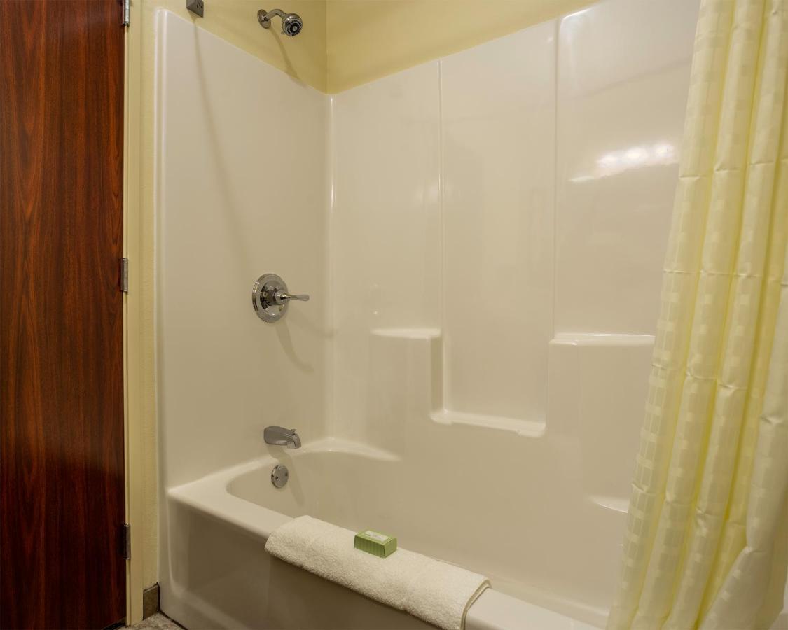 Cobblestone Inn & Suites - Brookville Esterno foto
